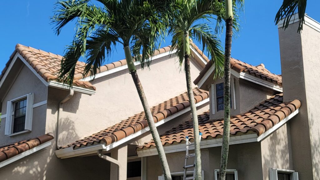 Roof and walkway power cleaning company in Lighthouse Point FL