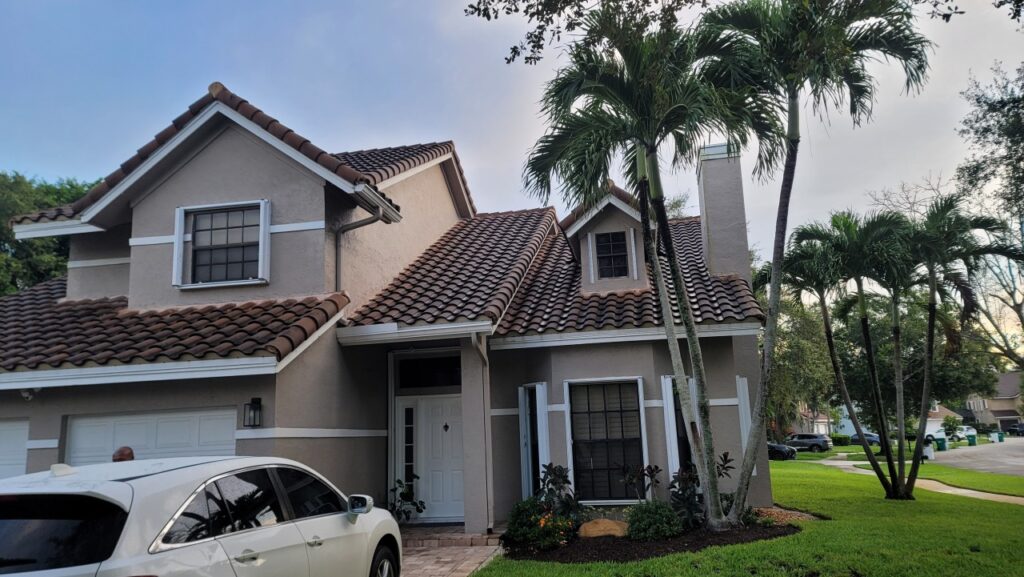 Driveway and sidewalk cleaning services in South FL