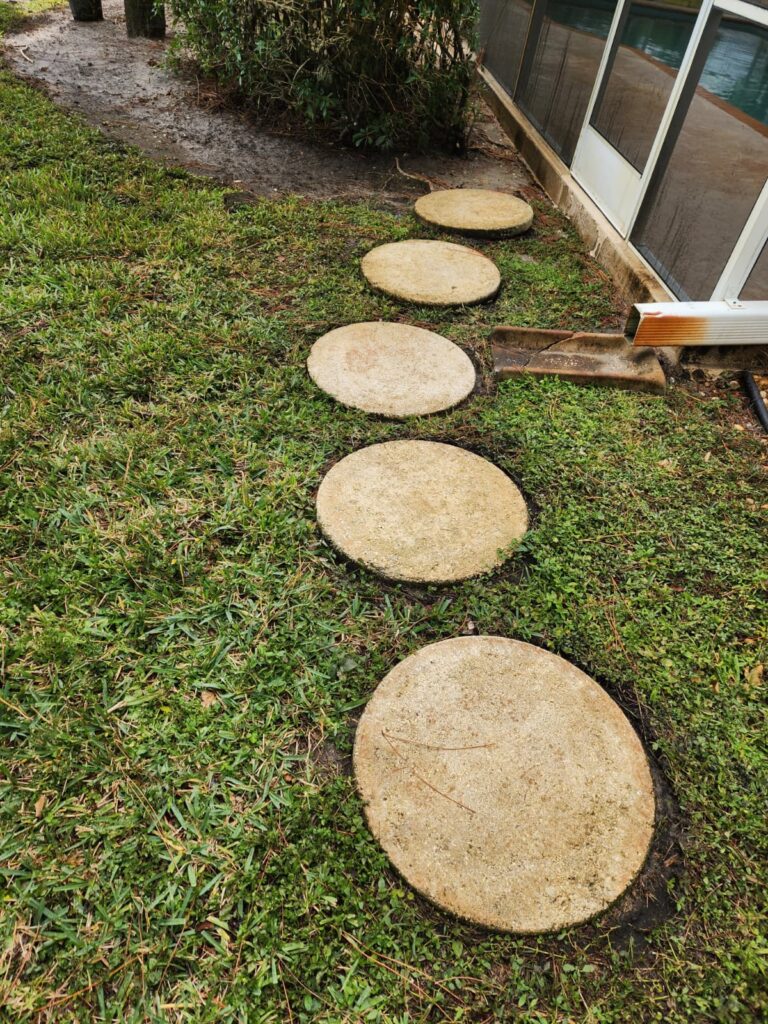 Stepping stones, driveway and exterior surface cleaning professionals in Tequesta FL Florida