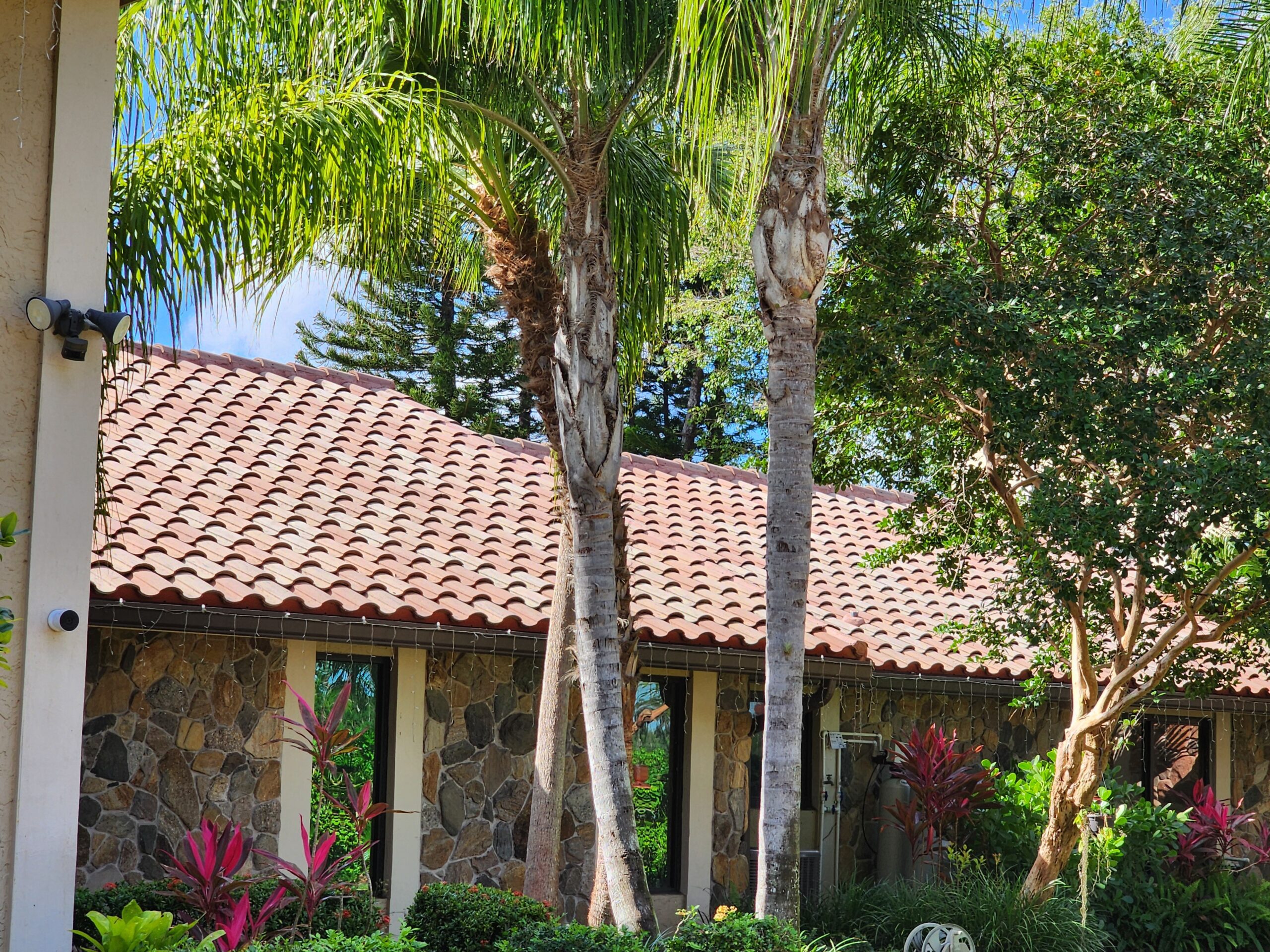 Excelsior residential pressure cleaning in Deerfield Beach, FL, maintaining clean, refreshed, and well-cared-for exterior surfaces