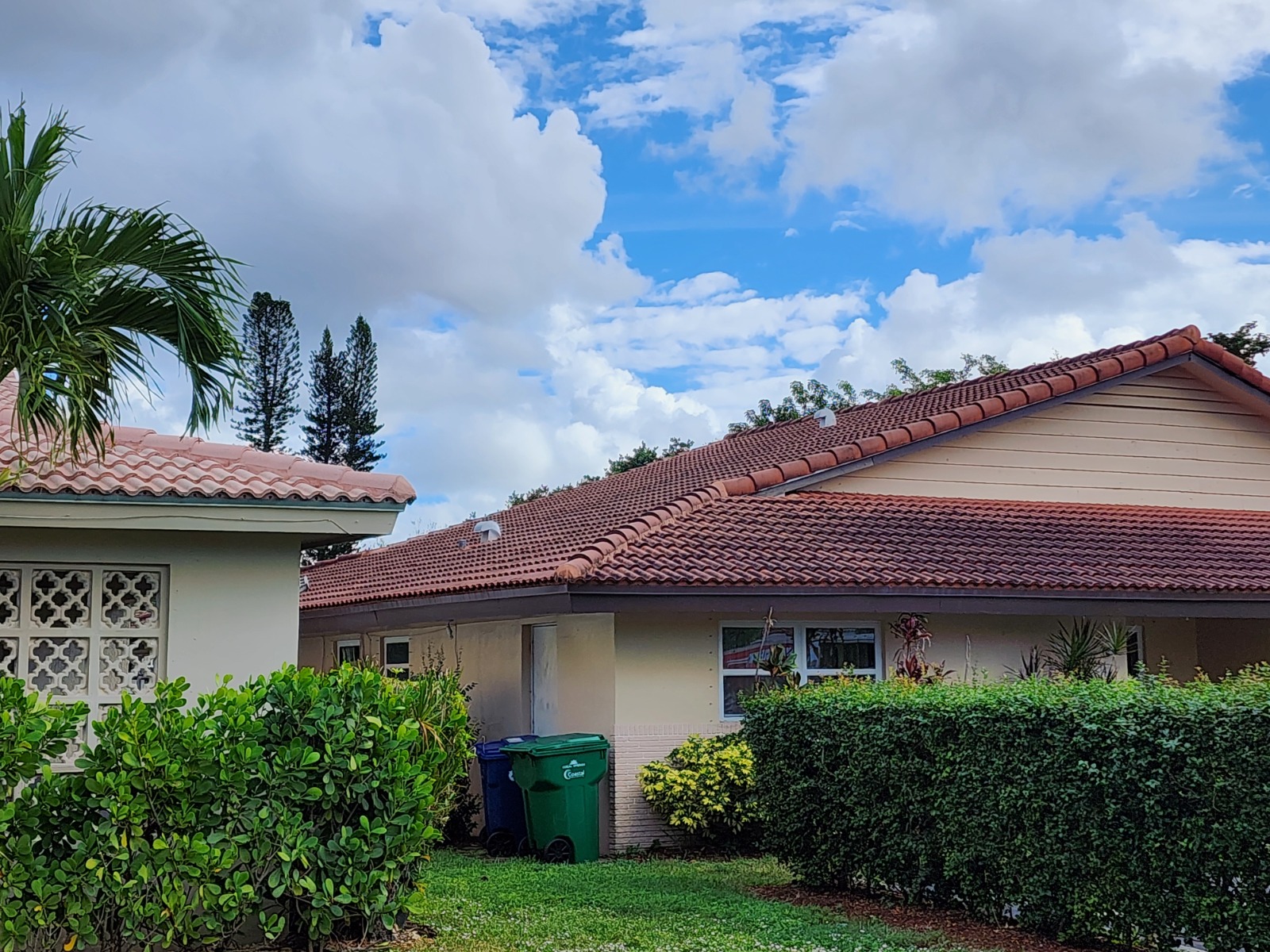 Excelsior residential before pressure cleaning in Hollywood, FL, delivering thorough exterior cleaning and refreshed surfaces