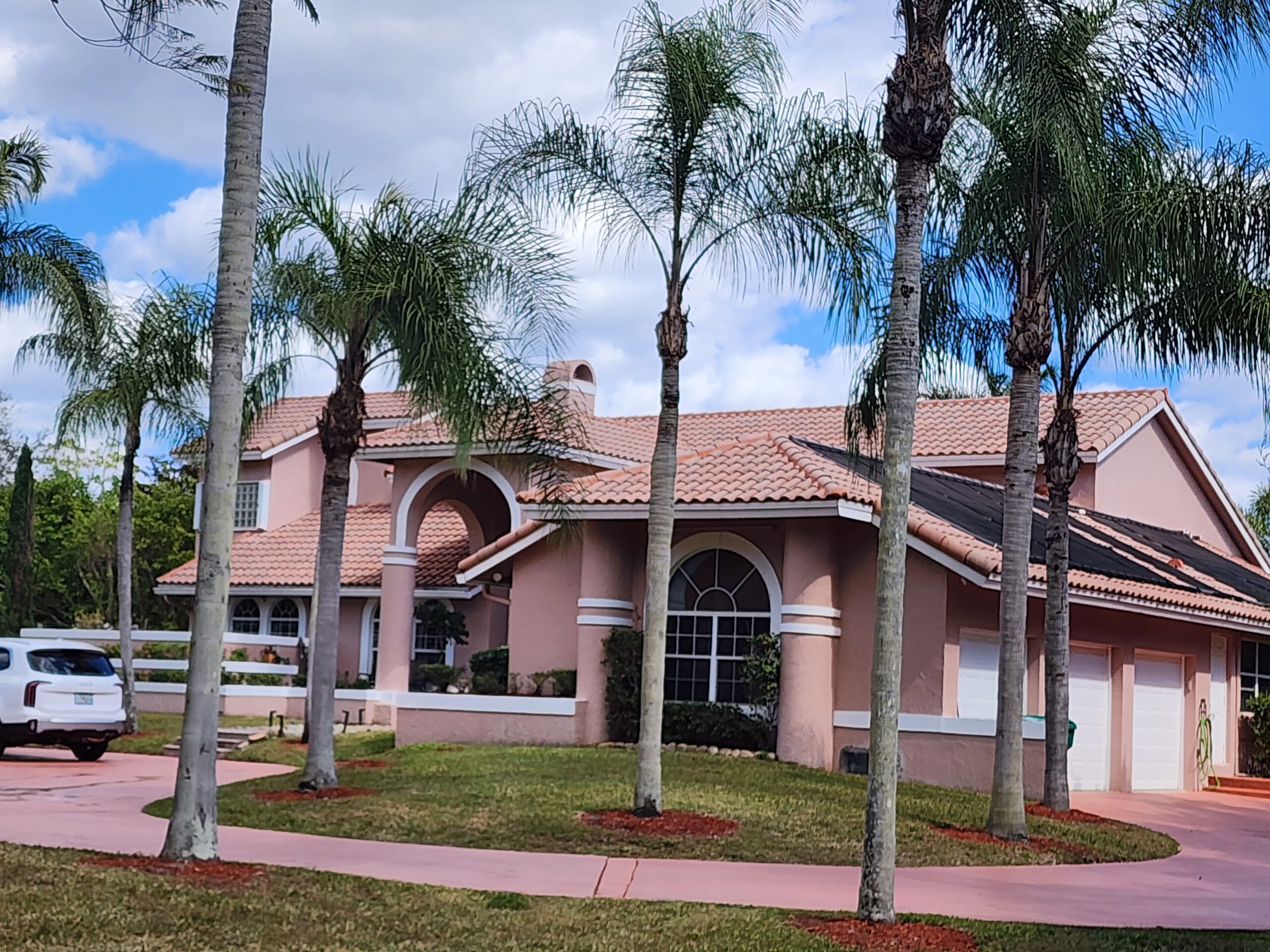 Roof pressure cleaning in Boca Raton by Excelsior after professional surface restoration